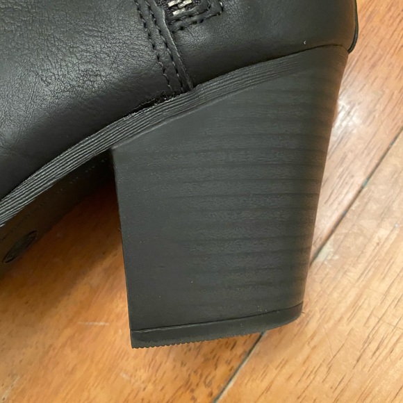 Universal Thread heeled booties zip sides new 10 - Picture 9 of 16